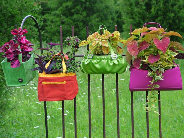 Original-Nancy-Ondra_unique-container-garden-purses_s4x3_lg (616x462, 70Kb)