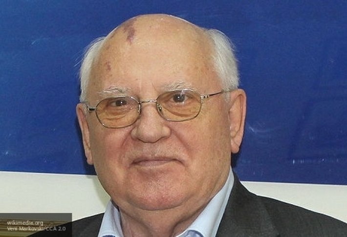 «Это недопустимо»: Горбачев оценил намерение США выйти из ДРСМД