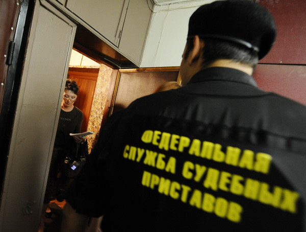 Приставы вместо коллекторов Коллекторов запретят в России?