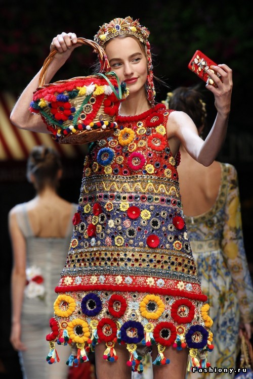 Dolce & Gabbana Весна-Лето 2016 - красота в деталях Dolce & Gabbana Весна-Лето 2016 - красота в деталях
