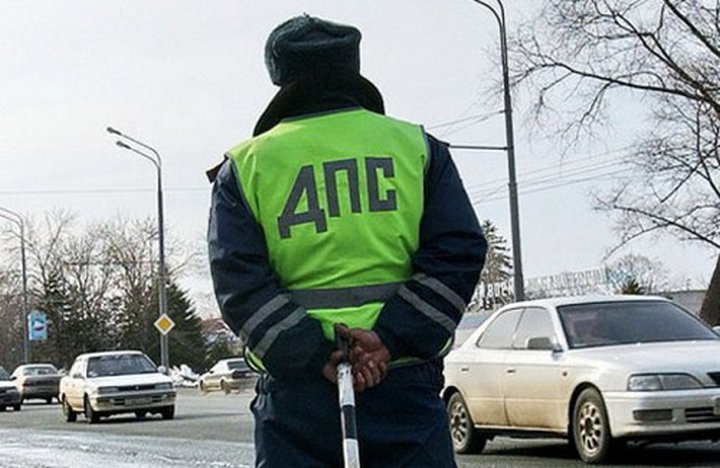 Гаишник априори неправ (хоть взял, хоть — нет)