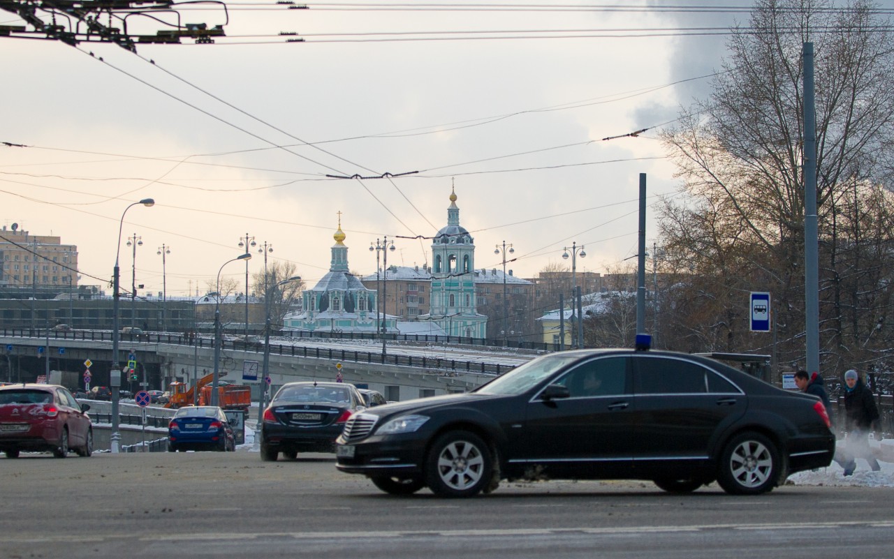 Петербургские депутаты не будут отчитываться о средствах на дорогие покупки Петербургские депутаты не будут отчитываться о средствах на дорогие покупки