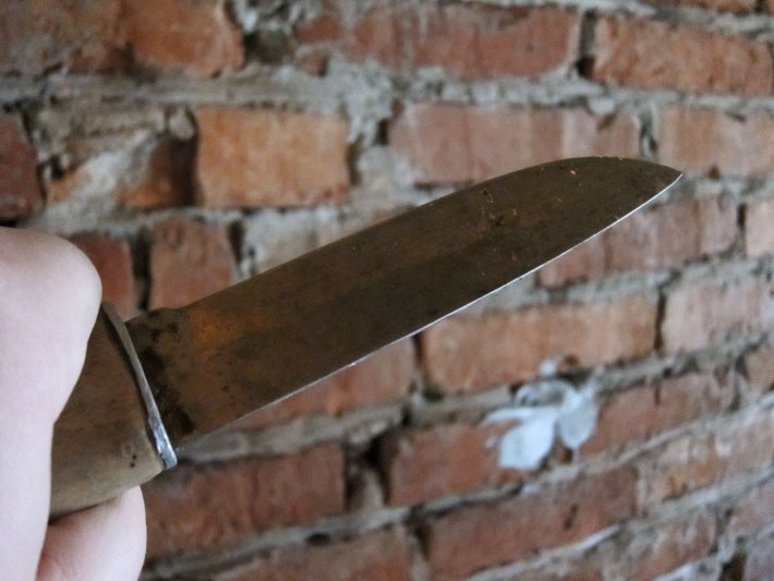 В Калининградской области 30-летний житель Славска угрожал ножом 16-летнему юноше
