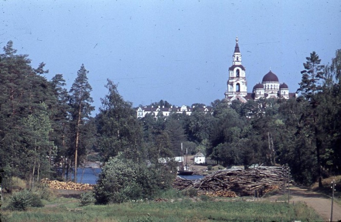 Валаамский Спасо-Преображенский монастырь в 1967 году. Валаамский Спасо-Преображенский монастырь в 1967 году.