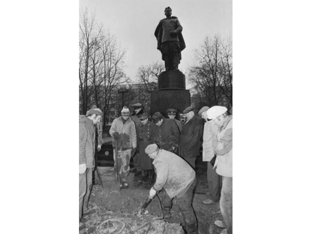 Москва трижды отдавала Вильнюс Литве. Там это стараются «забыть».