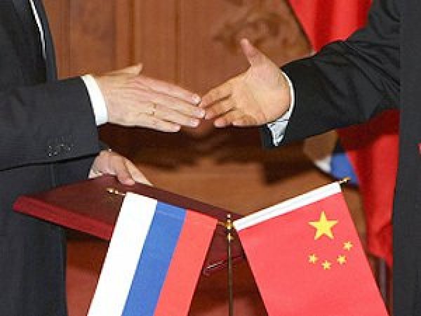 КНР хочет урвать у России кусок сирийского «пирога» КНР хочет урвать у России кусок сирийского «пирога»