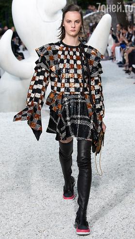 Круизная коллекция Louis Vuitton 2019: 3 вещи, которые стали объектами желания Круизная коллекция Louis Vuitton 2019: 3 вещи, которые стали объектами желания