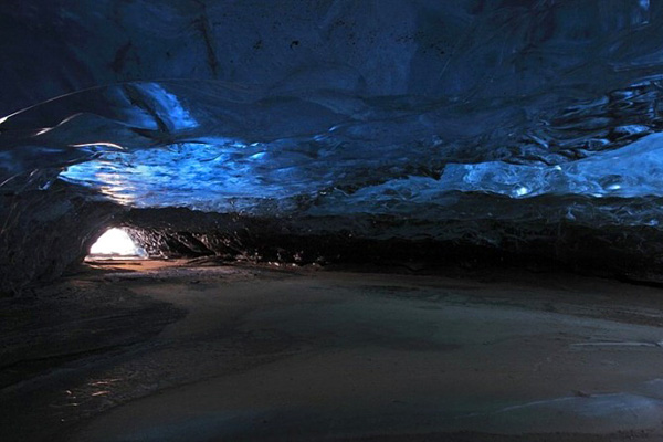 Пещера Скафтафетль