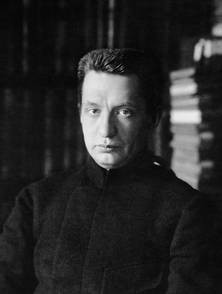 Что же в действительности произошло в 1917 году? Что же в действительности произошло в 1917 году?