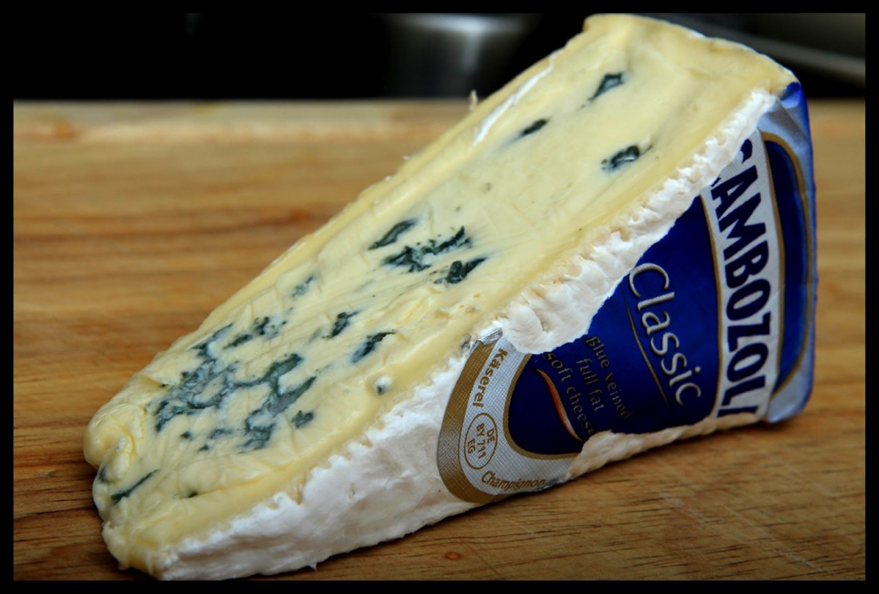 Рокфор(-Roquefort) - аристократ голубых кровей Рокфор(-Roquefort) - аристократ голубых кровей (39 фото)