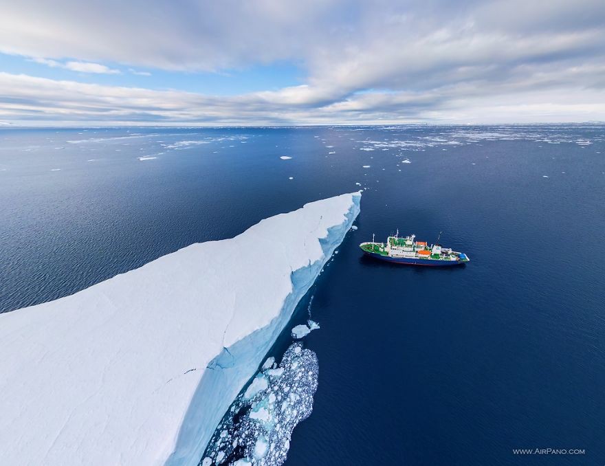 Айсберг  Антарктика, фотография