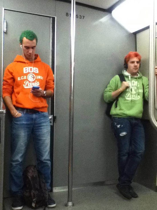 зеленые и оранжевые волосы