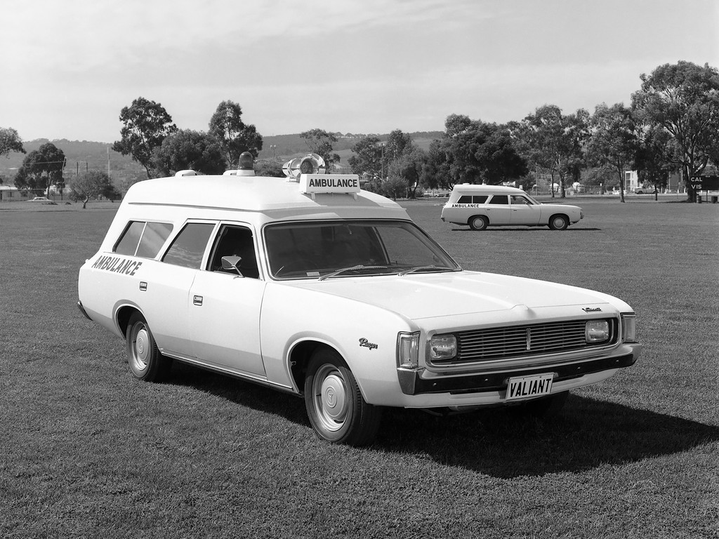 43. Австралийский Chrysler Valiant Ranger Ambulance '1971 катафалк, скорая, универсал