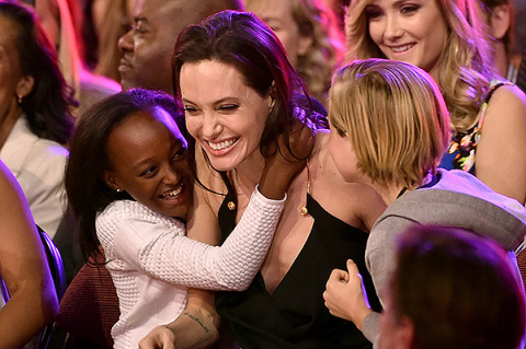 Анджелина Джоли об операции: «Если бы не мой муж и дети, я бы сломалась»