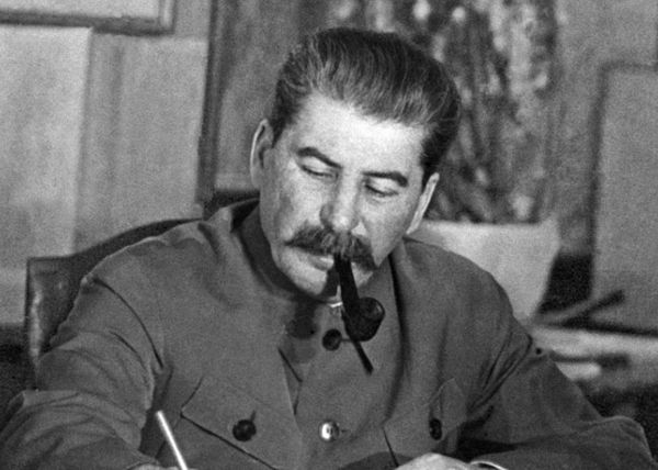 "Со сталинским СССР никто не посмел бы говорить так, как говорят сегодня с Россией" "Со сталинским СССР никто не посмел бы говорить так, как говорят сегодня с Россией"