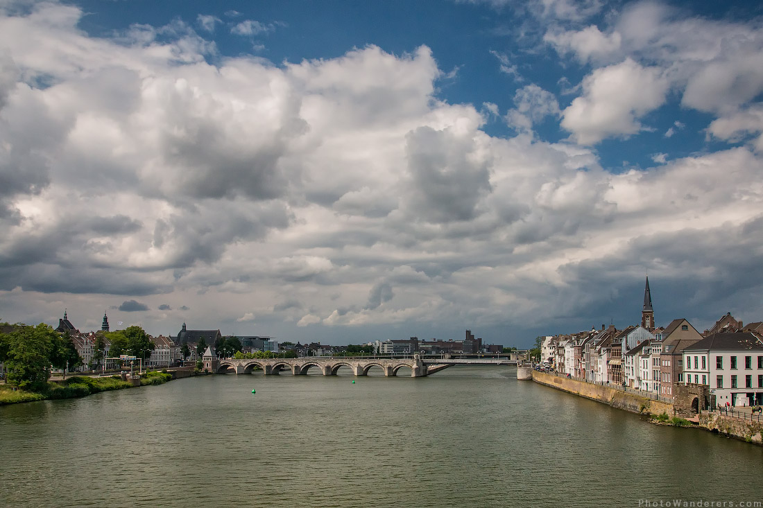     (Maastricht)       (Meuse)