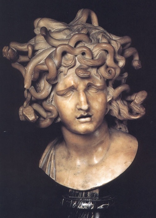 Голова Медузы Горгоны. Мрамор.(1630). Автор: Джованни Лоренцо Бернини. Голова Медузы Горгоны. Мрамор.(1630). Автор: Джованни Лоренцо Бернини.