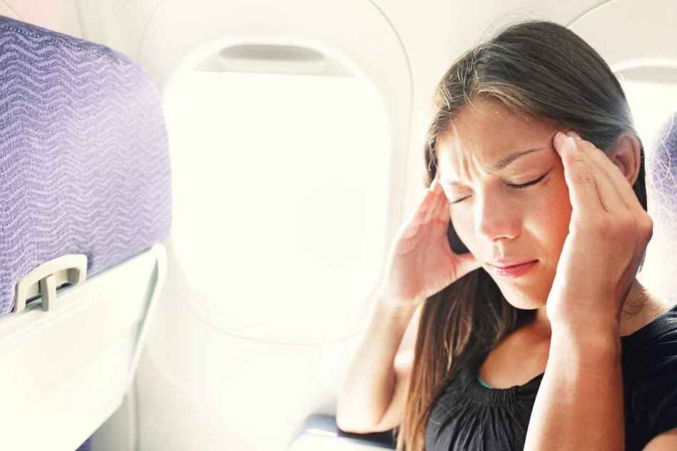 9 причин никогда не пить спиртное в самолете