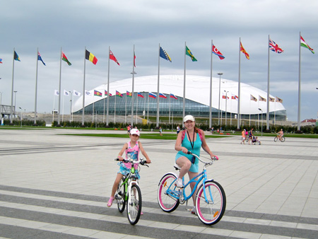 Олимпийский парк - на велосипедах