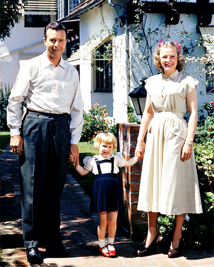 Эта симпатичная мадам - садист и убийца: она украла около 5000 детей Эта симпатичная мадам - садист и убийца: она украла около 5000 детей