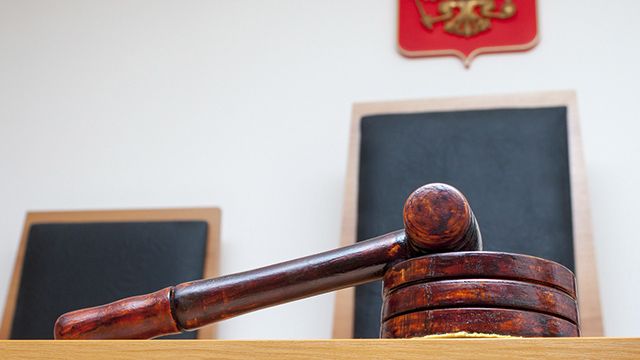 Мужчину будут судить за развращение приемной дочери 8-летней давности в Москве