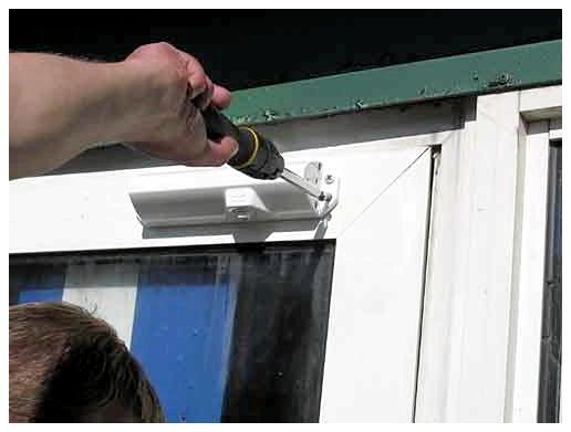 vibiraem-i-ustanavlivaem-dvernoj-dovodchik_6