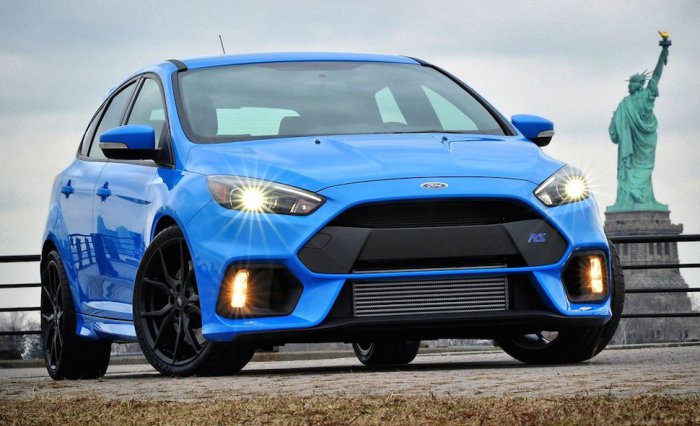  Ford Focus RS.