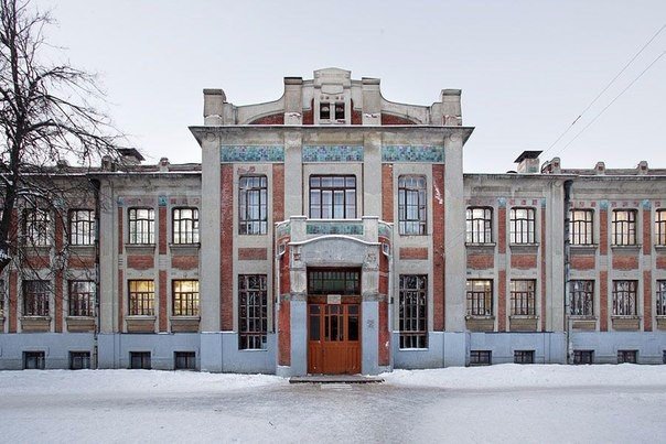 Самая красивая школа России