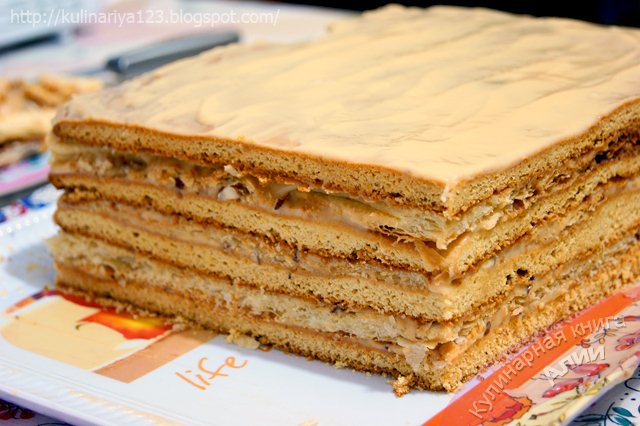 Медово-слоеный торт арлекин