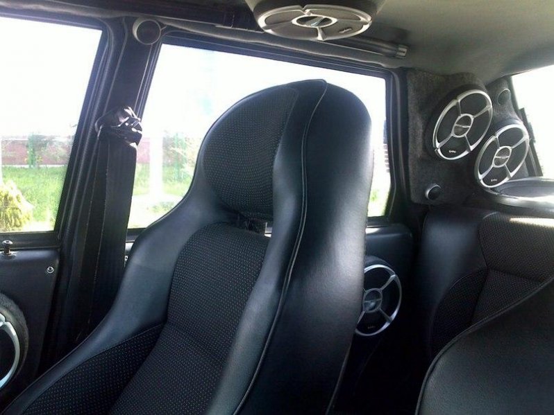 Ужасные примеры установки автоакустики Ужасные примеры установки автоакустики автозвук, акустика, тюнинг