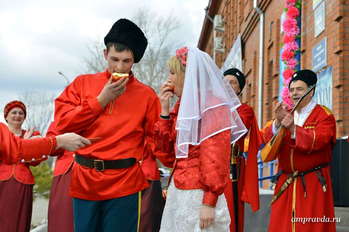 Свадьба в казачьем стиле в селе Тамбовка Амурской области (24)