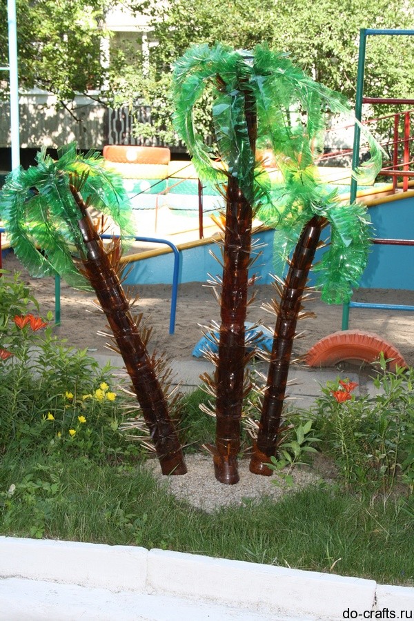 Поделки из пластиковых бутылок на даче пальму
