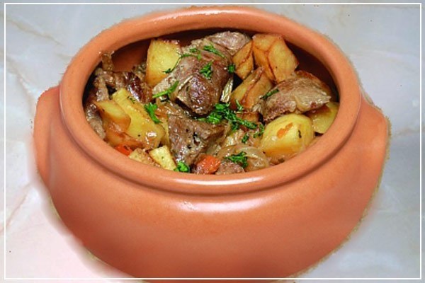 Мясные блюда в горшочках. Мясные блюда в горшочках.