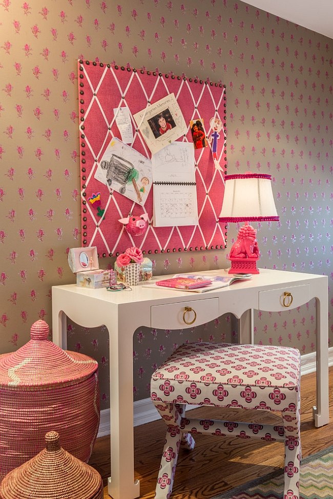 Pink-gives-the-room-a-trendy-feminine-touch