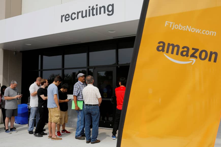 Amazon разработала ИИ для поиска сотрудников и отказалась от него из-за дискриминации женщин Amazon разработала ИИ для поиска сотрудников и отказалась от него из-за дискриминации женщин