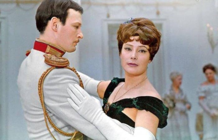 Василий Лановой и Татьяна Самойлова в фильме *Анна Каренина*, 1967 | Фото: ivona.bigmir.net Василий Лановой и Татьяна Самойлова в фильме *Анна Каренина*, 1967 | Фото: ivona.bigmir.net