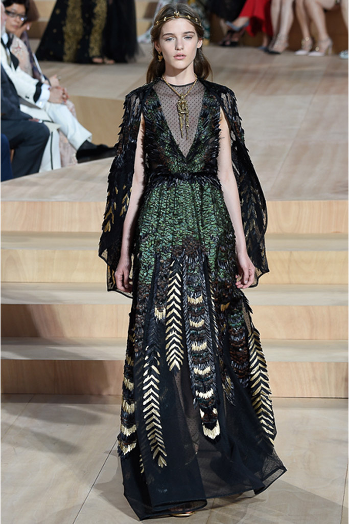 Мистический Рим в коллекции Valentino осень 2015 Couture Мистический Рим в коллекции Valentino осень 2015 Couture