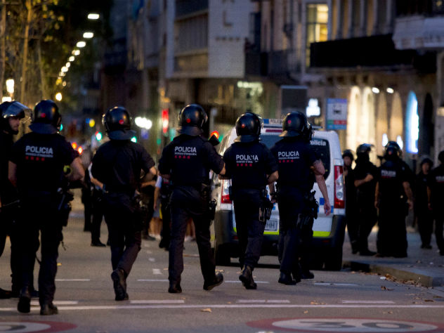 Число пострадавших при теракте в Барселоне достигло восьмидесяти