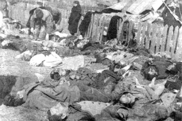 Убитые в результате действий УПА-ОУН(б) жители села Липники (ныне не существующего), под городом Березно, ныне Ровненская область, 1943 год.