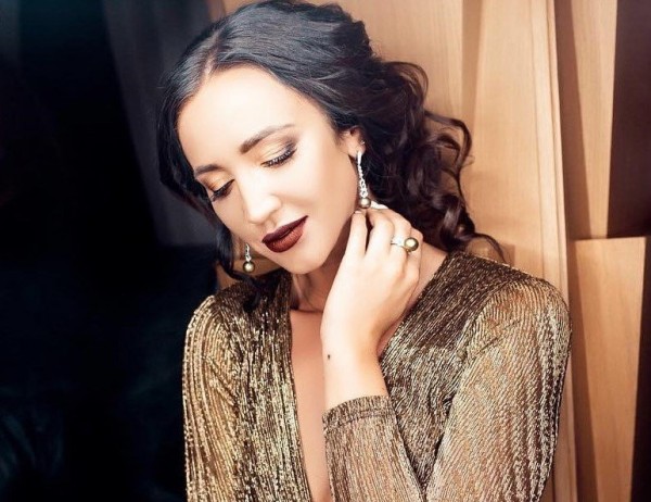 Ольга Бузова постарела из-за скандала с резидентом Comedy Club Ольга Бузова постарела из-за скандала с резидентом Comedy Club