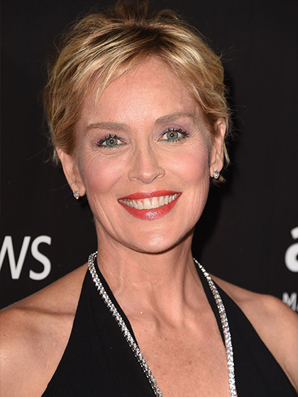 Short Haircuts For Women In Their 40S
