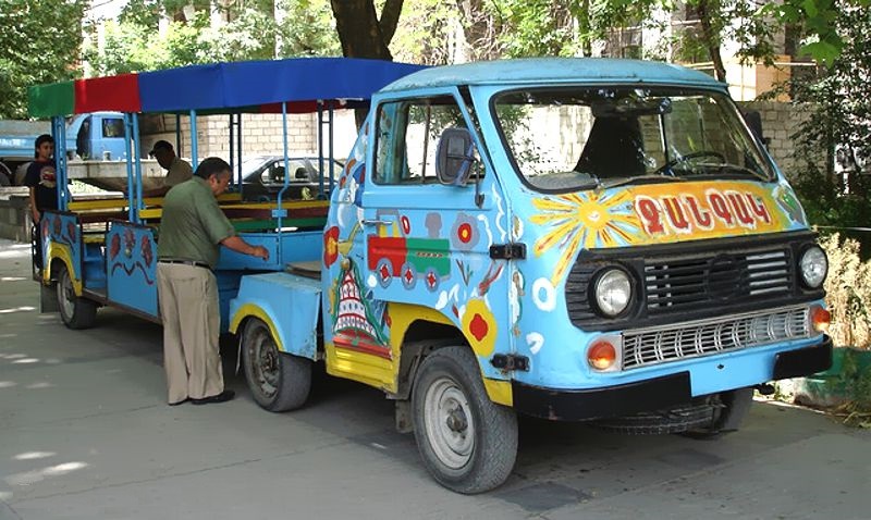  1972 год, ЕрАЗ-762П. ЕрАЗ, Ереванский автозавод
