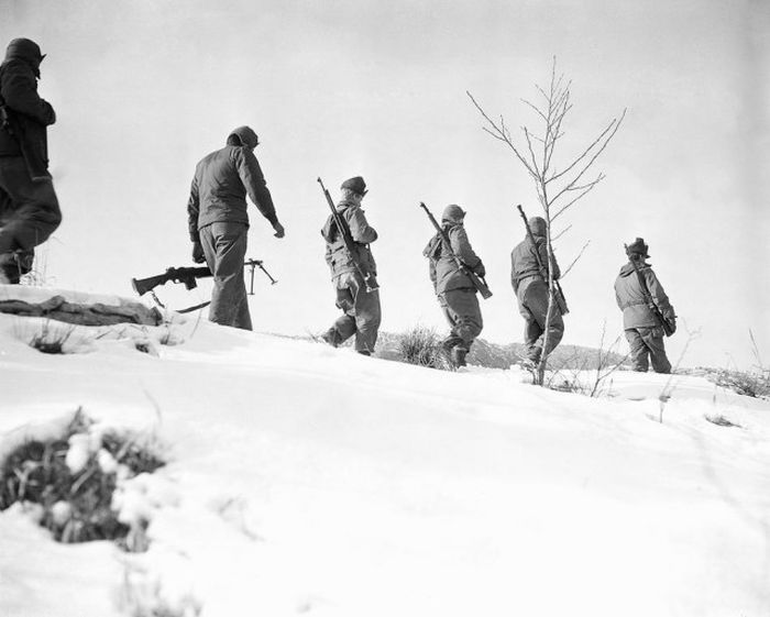 Корейская война на снимках военных фотографов (49 фото) Корейская война на снимках военных фотографов (49 фото)
