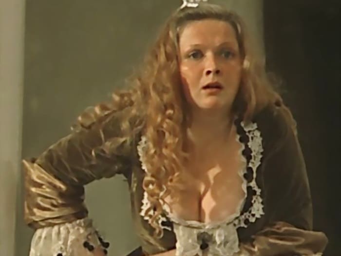 Наталья Гундарева в фильме *Труффальдино из Бергамо*, 1976 | Фото: kino-teatr.ru Наталья Гундарева в фильме *Труффальдино из Бергамо*, 1976 | Фото: kino-teatr.ru