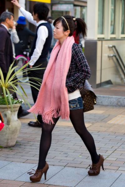 Фотографии: красивые японские девушки на улицах Токио. Фотографии