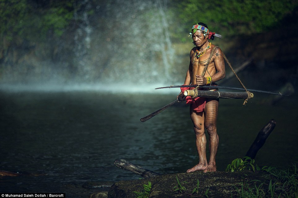 Как живут ментавайцы – коренной народ Индонезии