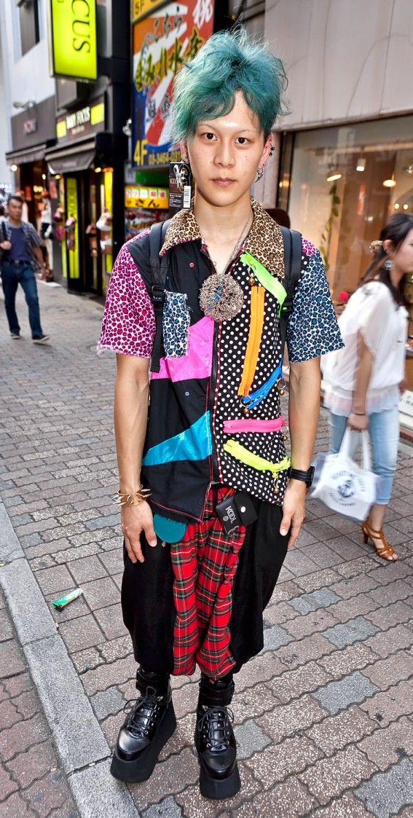 Мода японской молодежи (13 фото)