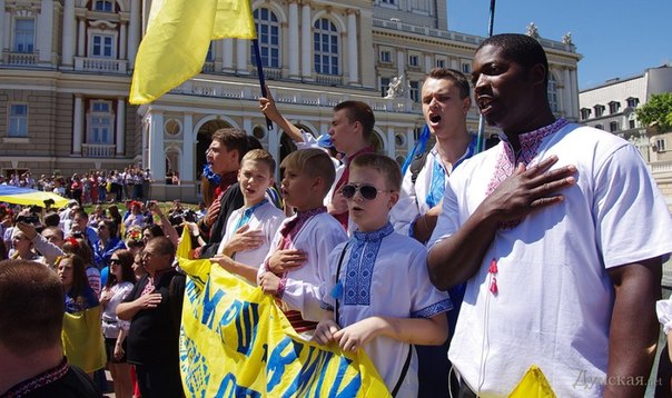 Ответ жителю Украины, считающему, что мы лезем не в своё дело.