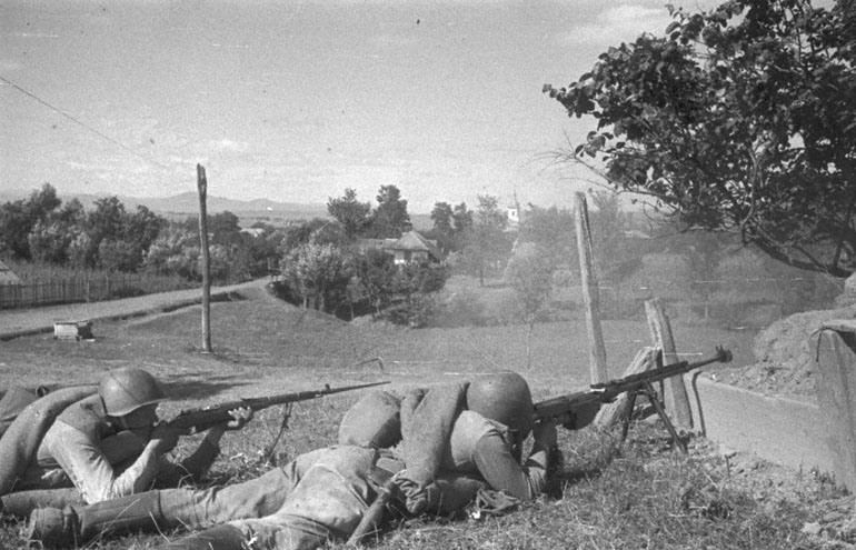 Мультатули Петр: В тот день когда взяли Берлин и фотографии Берлина 1945 Мультатули Петр: В тот день когда взяли Берлин и фотографии Берлина 1945