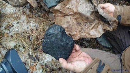 Из-под земли извлекли спрятанный фашистами боевой набор диверсанта Из-под земли извлекли спрятанный фашистами боевой набор диверсанта диверсанты, поискови, тайник, эхо войны
